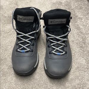 Columbia Newton Ridge Hiking Boots